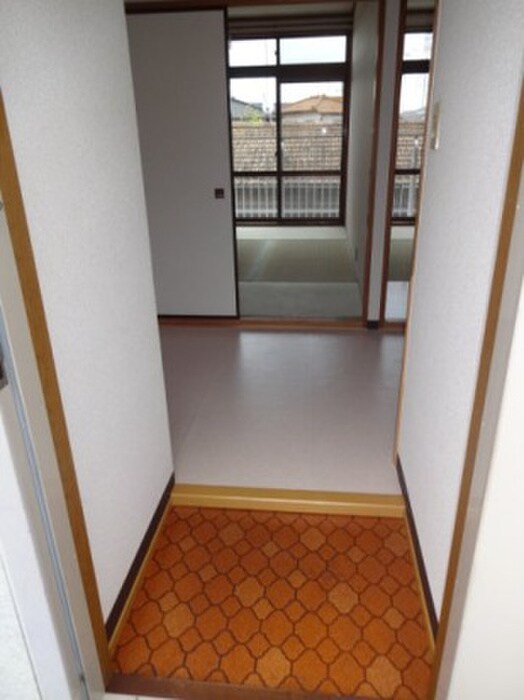 物件内観写真15　(玄関)