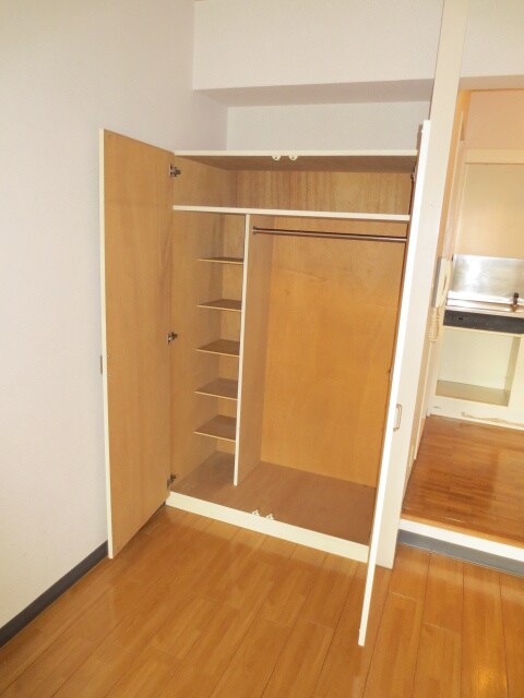 物件内観写真7　(収納)