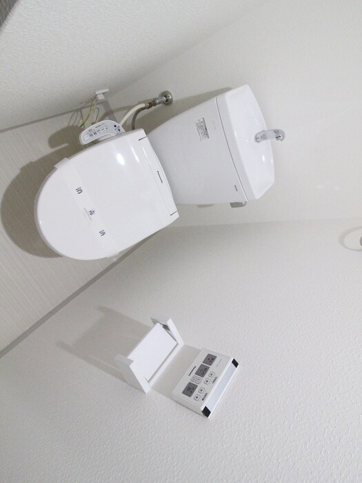 物件内観写真15　(トイレ)