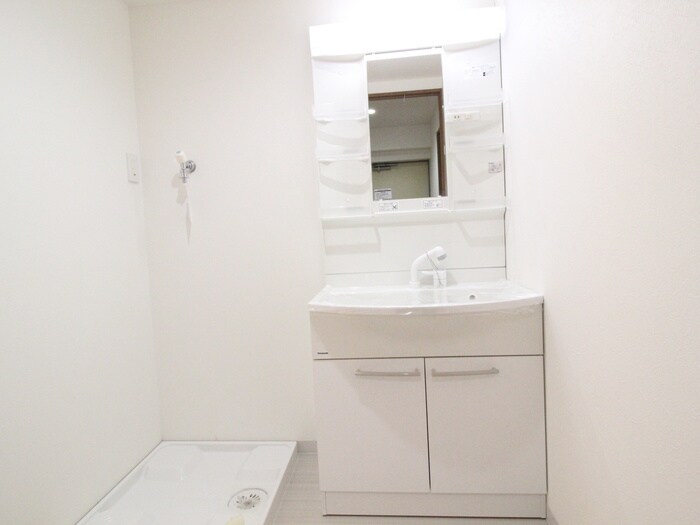 物件内観写真17　(洗濯機置場)