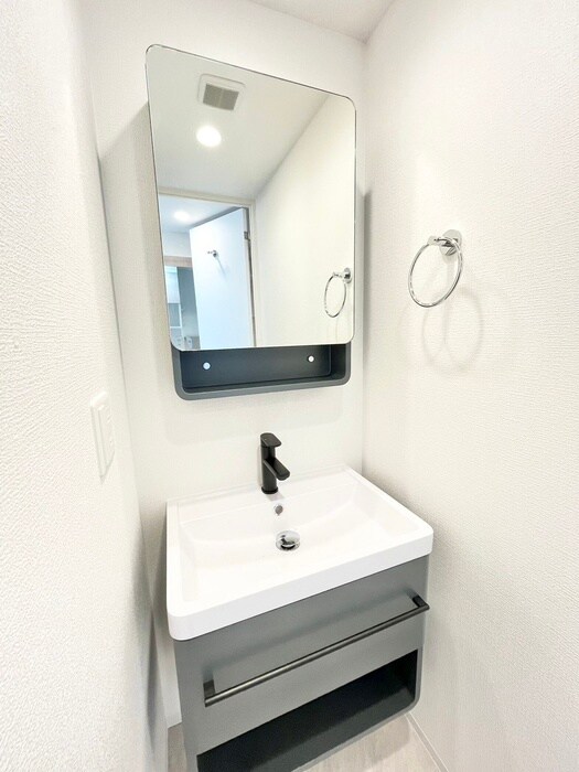 物件内観写真11　(洗面)