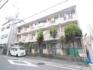 パレスカツラ外観写真