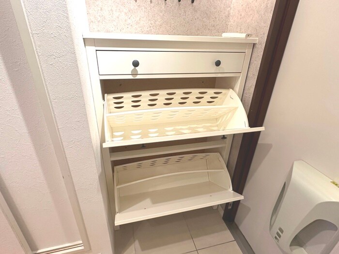 物件内観写真15　(靴箱)