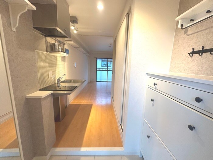 物件内観写真16　(廊下)