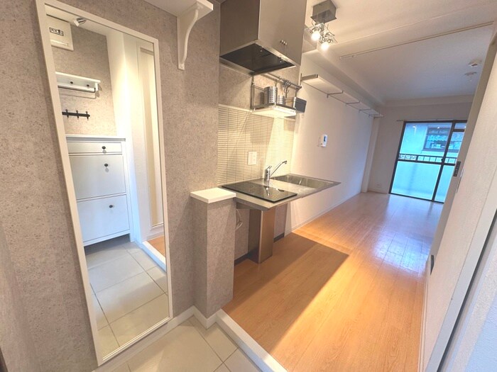 物件内観写真17　(玄関)