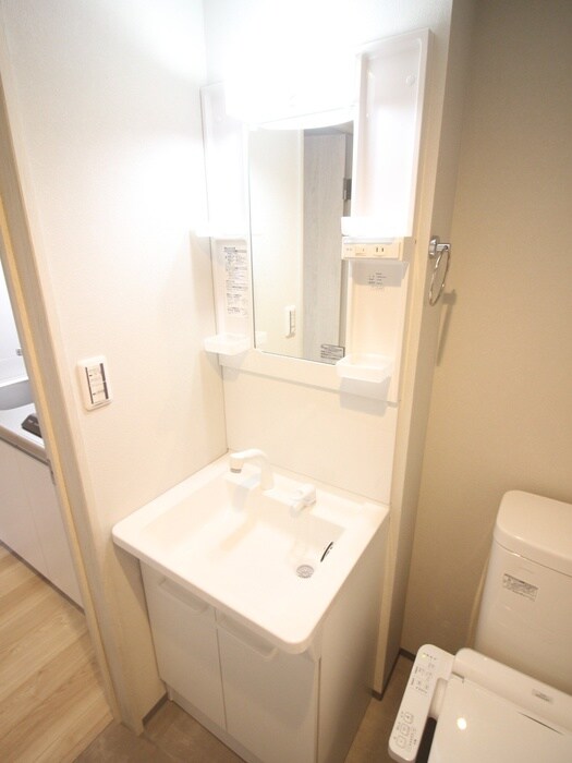 物件内観写真8　(洗面)