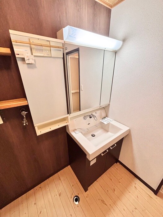 物件内観写真13　(洗面)