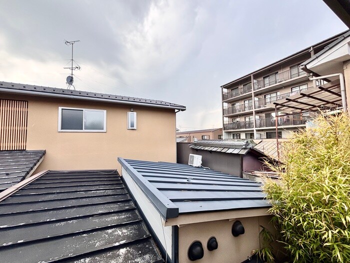 物件内観写真17　(室内からの展望)