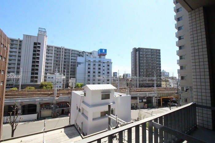 物件内観写真16　(室内からの展望)