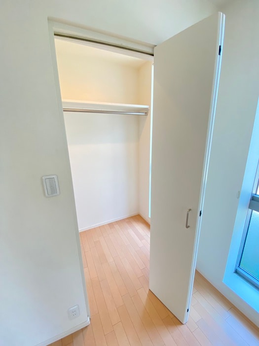 物件内観写真15　(収納)