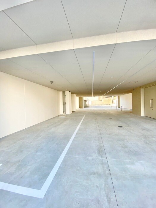 物件外観写真3　(駐車場)