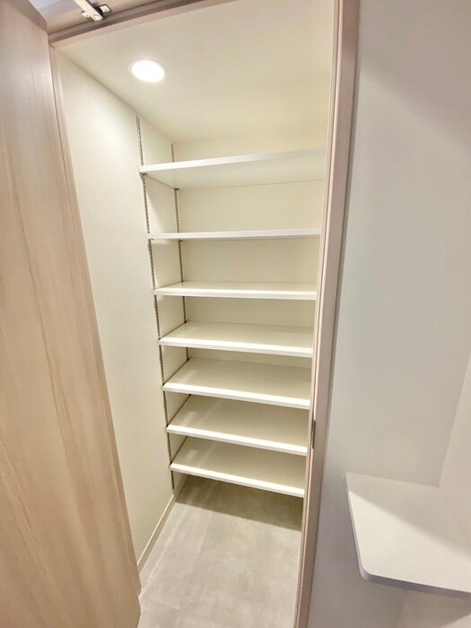 物件内観写真18　(靴箱)