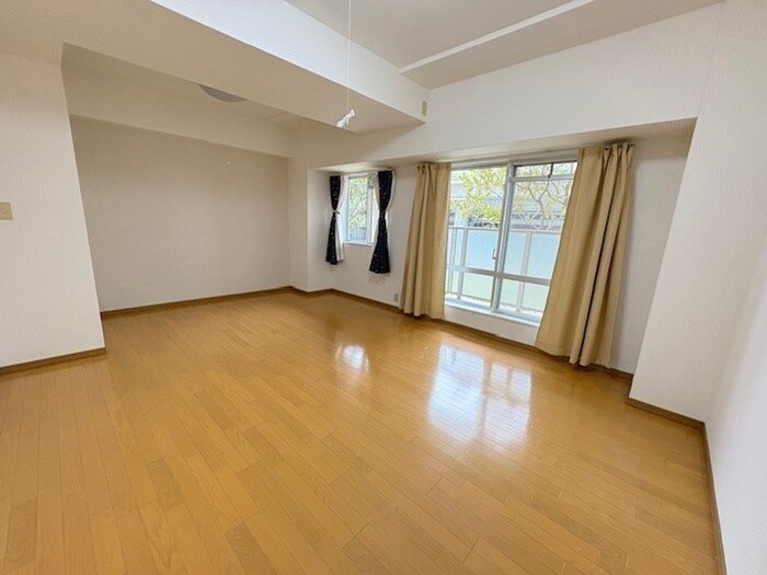 物件内観写真13　(居室)