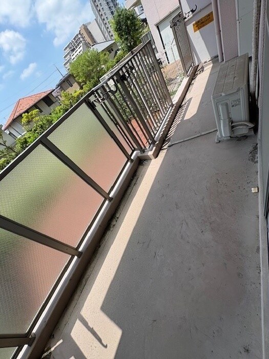 物件内観写真16　(室内からの展望)