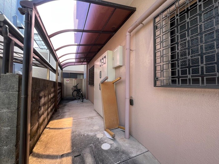 物件外観写真3　(駐輪場)