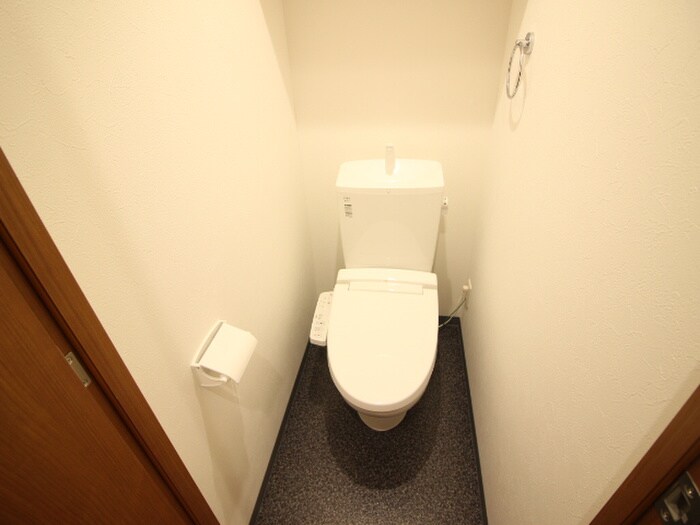 物件内観写真11　(トイレ)