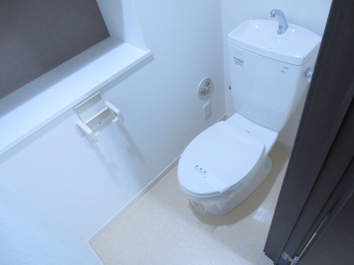 物件内観写真15　(トイレ)