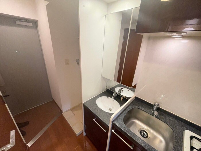 物件内観写真16　(洗面)