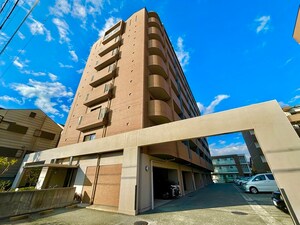 ア－バングレ－ス外観写真