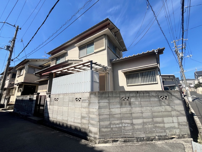 鉢塚1丁目山田貸家東