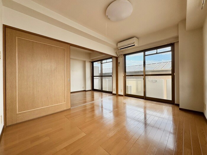 物件内観写真8　(居室)