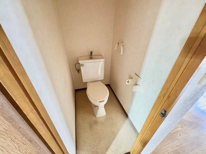 物件内観写真12　(トイレ)