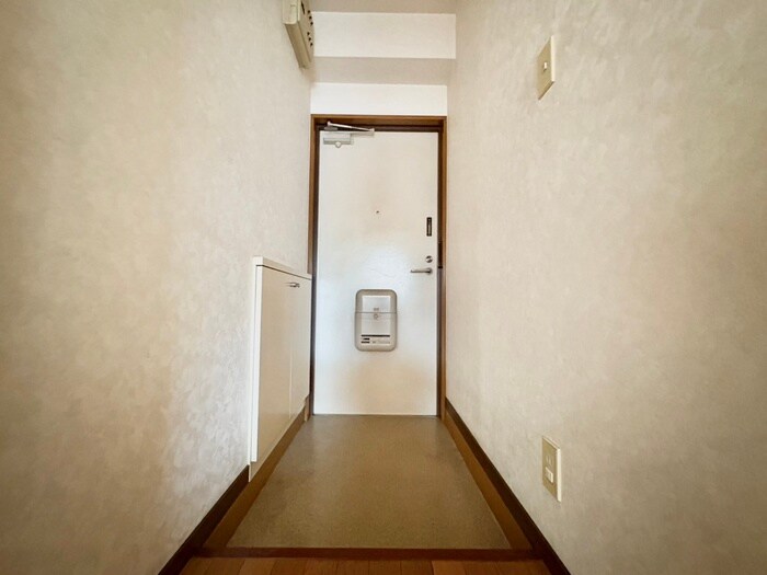 物件内観写真21　(玄関)