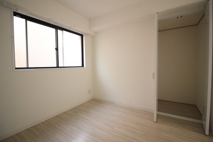 物件内観写真21　(居室)