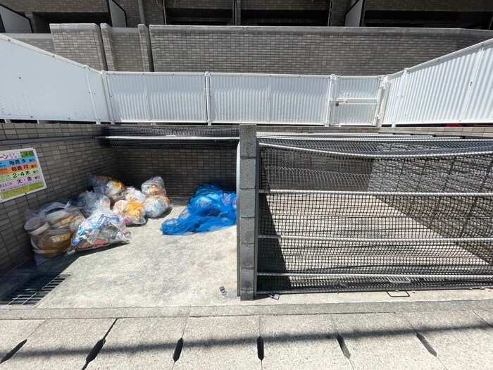 物件外観写真6　(建物設備)