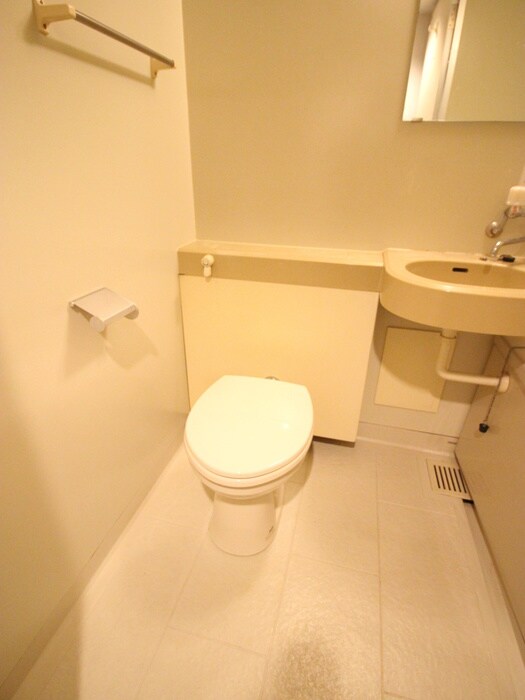 物件内観写真12　(トイレ)