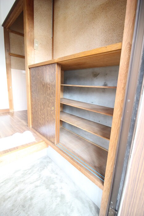 物件内観写真8　(靴箱)