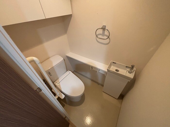 物件内観写真12　(トイレ)