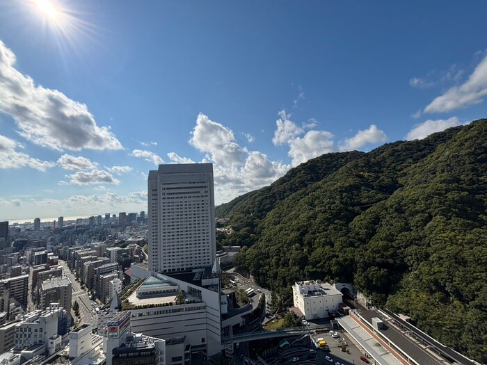 物件内観写真16　(室内からの展望)