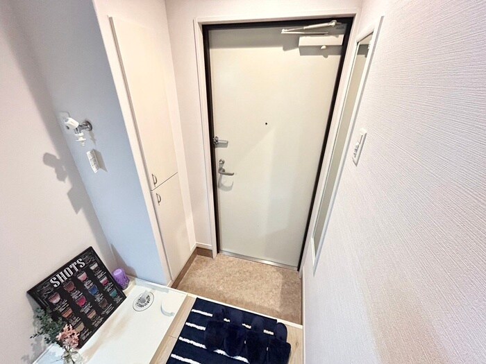 物件内観写真18　(玄関)