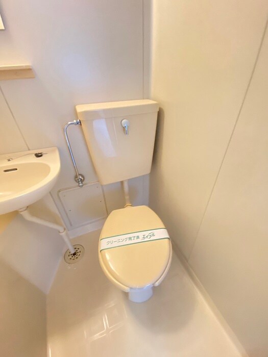 物件内観写真12　(トイレ)