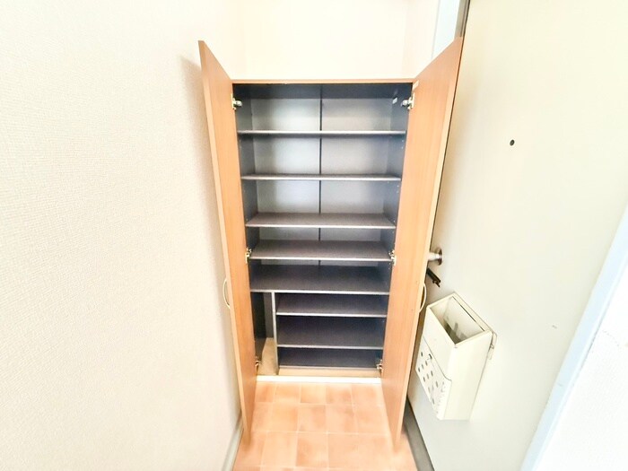 物件内観写真17　(靴箱)