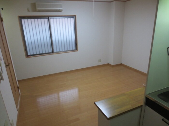 物件内観写真13　(居室)