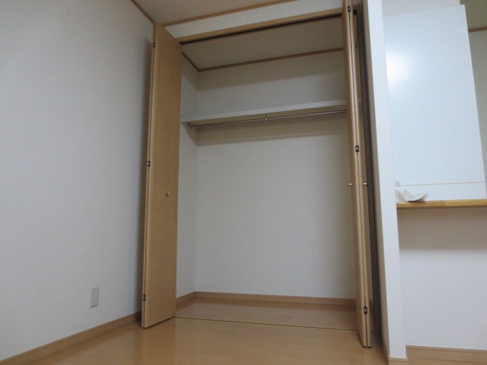 物件内観写真15　(収納)