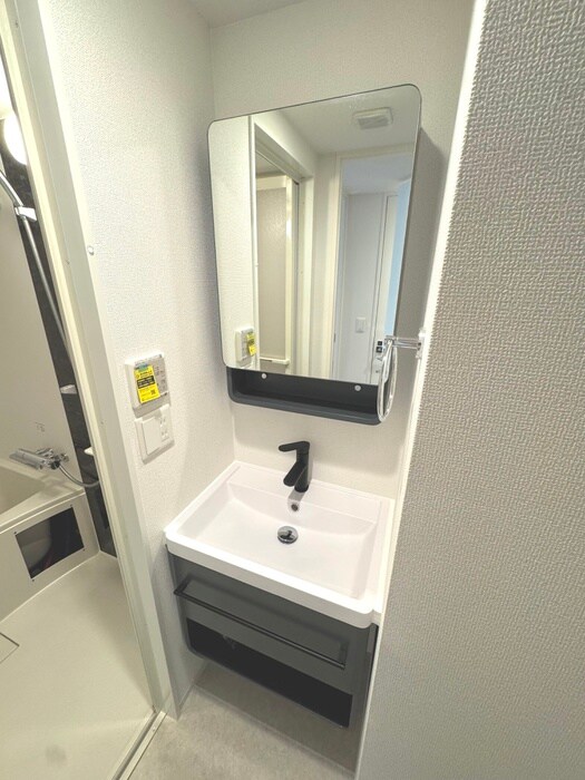 物件内観写真9　(洗面)