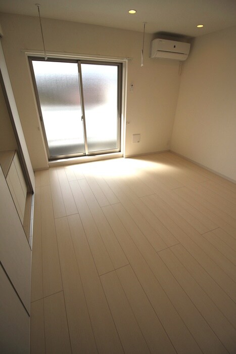 物件内観写真11　(居室)