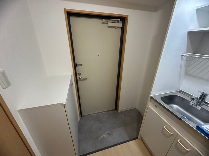 物件内観写真15　(玄関)