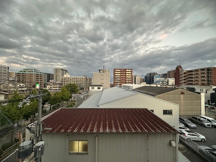 物件内観写真19　(室内からの展望)