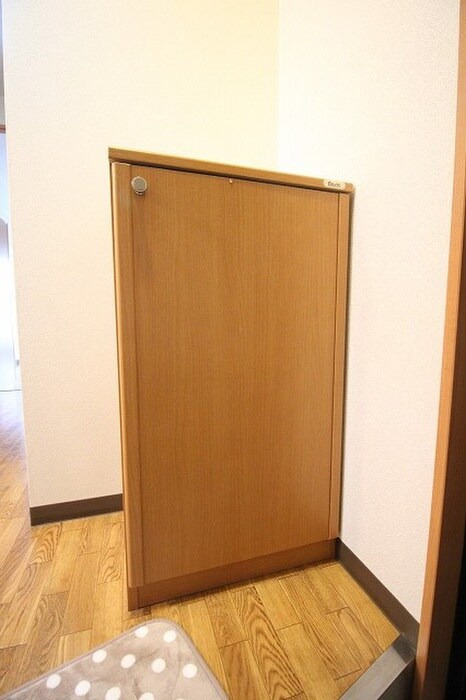 物件内観写真6　(靴箱)