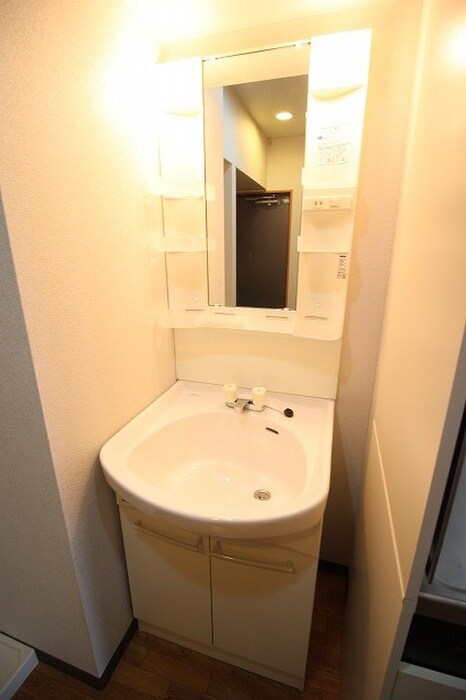 物件内観写真8　(洗面)