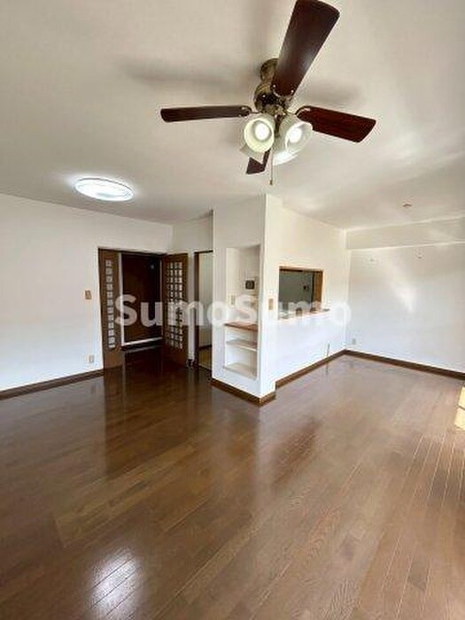 物件内観写真1　(居室)