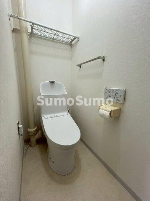 物件内観写真4　(トイレ)