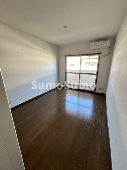 物件内観写真5　(居室)