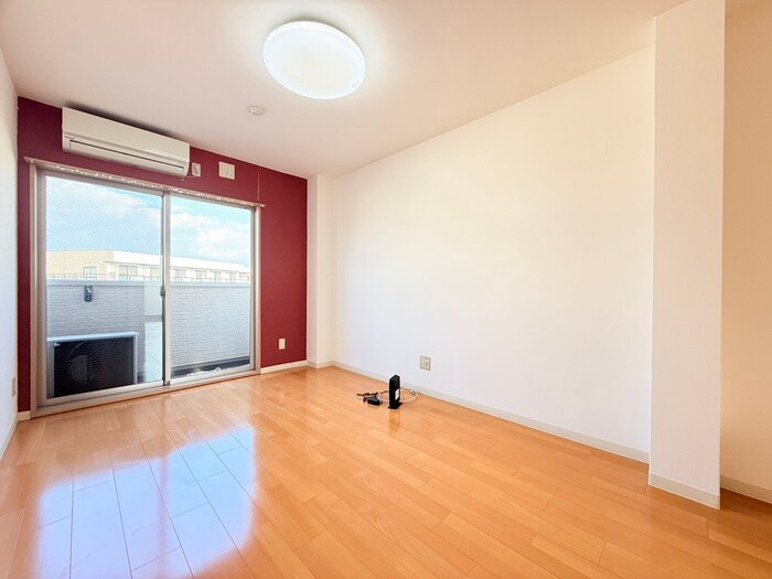 物件内観写真13　(居室)