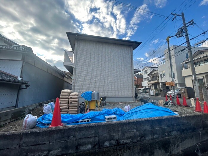 物件外観写真4　(建築中)