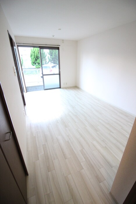 物件内観写真15　(居室)